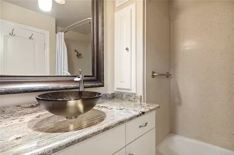 Bath - 267 Pheasant Run, Lake Arrowhead, CA 92352 photo 6 of 6