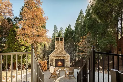 Exterior - 267 Pheasant Run, Lake Arrowhead, CA 92352 photo 5 of 9