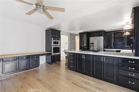 Kitchen - 174 Golf Course Rd, Lake Arrowhead, CA 92352 photo 8 of 8