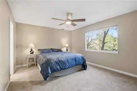 Bedroom - 174 Golf Course Rd, Lake Arrowhead, CA 92352 photo 1 of 6