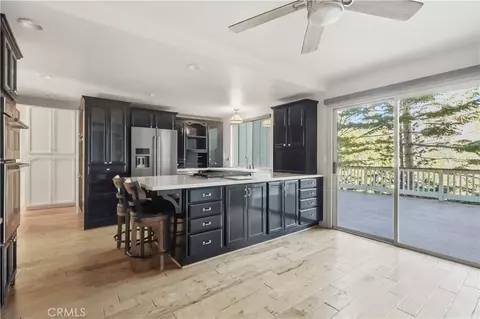 Kitchen - 174 Golf Course Rd, Lake Arrowhead, CA 92352 photo 3 of 7