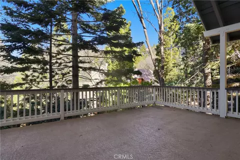 174 Golf Course Rd, Lake Arrowhead, CA 92352