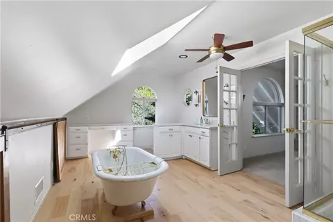 Bath - 174 Golf Course Rd, Lake Arrowhead, CA 92352 photo 5 of 11