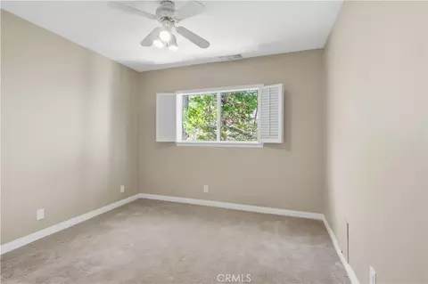 Bedroom - 174 Golf Course Rd, Lake Arrowhead, CA 92352 photo 3 of 6