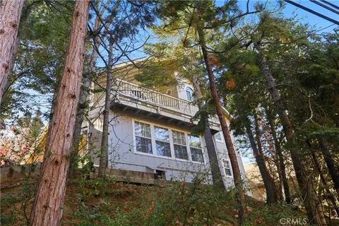 Exterior - 174 Golf Course Rd, Lake Arrowhead, CA 92352 photo 6 of 15