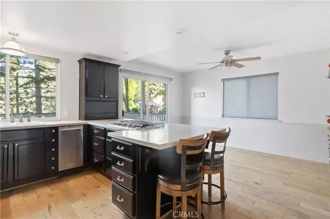 Kitchen - 174 Golf Course Rd, Lake Arrowhead, CA 92352 photo 1 of 7