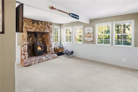 Living - 174 Golf Course Rd, Lake Arrowhead, CA 92352 photo 10 of 10