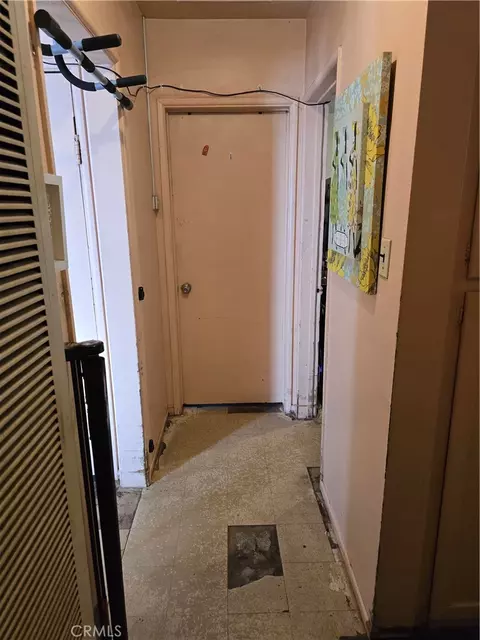 Entry Way - 887 Carlotta Ct, Redlands, CA 92374 photo 2 of 2
