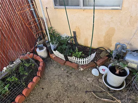 Exterior - 887 Carlotta Ct, Redlands, CA 92374 photo 7 of 9