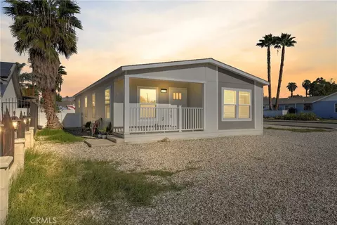 526 Calhoun Pl, Hemet, CA 92543