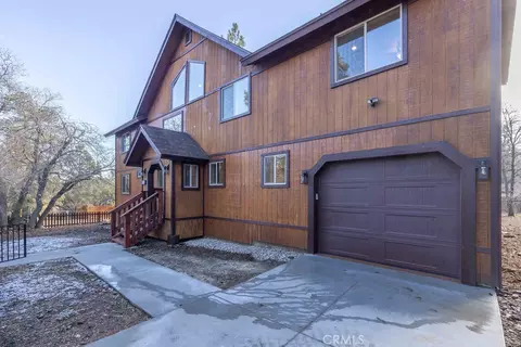 478 Cedar Ln, Sugarloaf, CA 92386