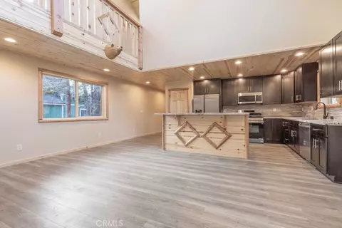 478 Cedar Ln, Sugarloaf, CA 92386