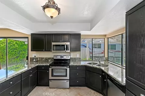 Kitchen - 2386 Hialeah Cir, Norco, CA 92860 photo 1 of 4