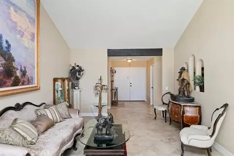 Entry Way - 2386 Hialeah Cir, Norco, CA 92860 photo 3 of 4