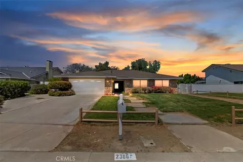 2386 Hialeah Cir, Norco, CA 92860