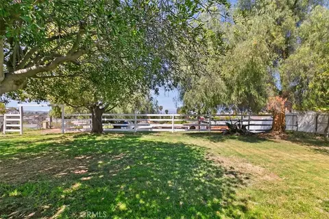 Exterior - 2386 Hialeah Cir, Norco, CA 92860 photo 14 of 21