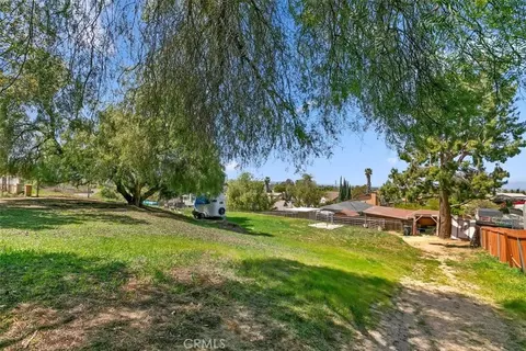 Exterior - 2386 Hialeah Cir, Norco, CA 92860 photo 19 of 21