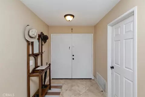 Entry Way - 2386 Hialeah Cir, Norco, CA 92860 photo 1 of 4