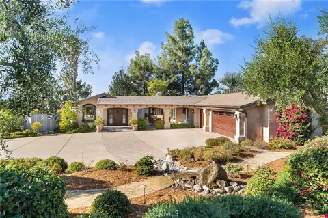 1632 Country Club Dr, Redlands, CA 92373