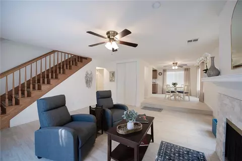 401 W 220th St #49, Carson, CA 90745