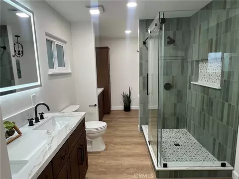 Bath - 1126 Knoll, San Bernardino, CA 92407 photo 5 of 6