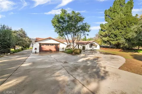 Exterior - 1126 Knoll, San Bernardino, CA 92407 photo 1 of 10