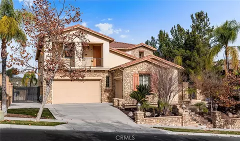 8226 Soft Winds, Corona, CA 92883