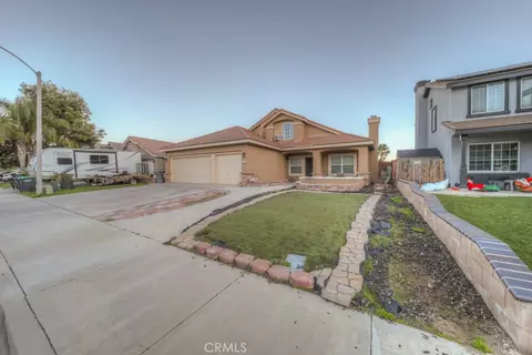 1036 Meadowlake Ln, Lake Elsinore, CA 92530