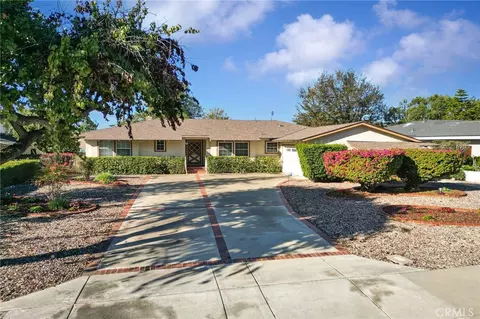1019 Lake Forest Dr, Claremont, CA 91711