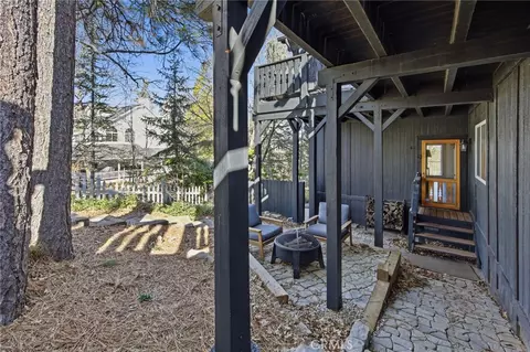 Exterior - 417 Emerald Dr, Lake Arrowhead, CA 92352 photo 13 of 19