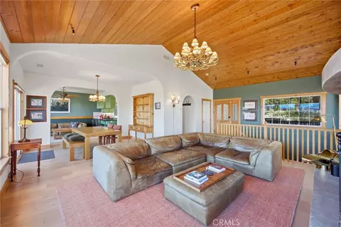 Living - 417 Emerald Dr, Lake Arrowhead, CA 92352 photo 2 of 10
