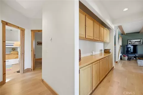 Entry Way - 417 Emerald Dr, Lake Arrowhead, CA 92352 photo 7 of 7