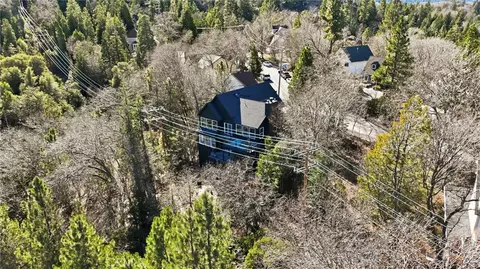 View/Area - 417 Emerald Dr, Lake Arrowhead, CA 92352 photo 2 of 2