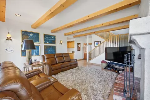 Living - 417 Emerald Dr, Lake Arrowhead, CA 92352 photo 10 of 10