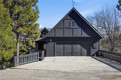 Exterior - 417 Emerald Dr, Lake Arrowhead, CA 92352 photo 2 of 19