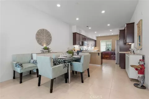 Dining - 105 Plateau, Irvine, CA 92618 photo 2 of 2