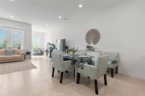 Dining - 105 Plateau, Irvine, CA 92618 photo 1 of 2