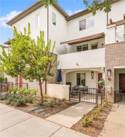 125 N 5th St #D, Montebello, CA 90640