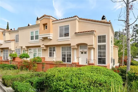8087 E Santo Ct, Anaheim, CA 92808