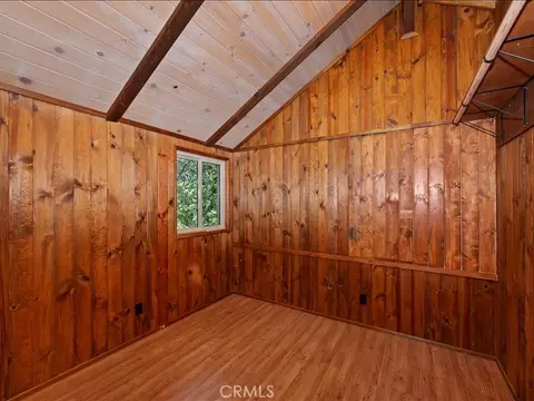 Bedroom - 581 Highland Ln, Sugarloaf, CA 92386 photo 1 of 4