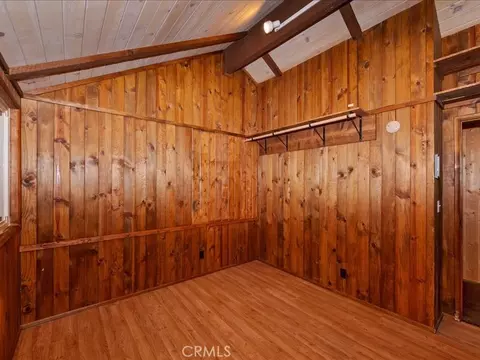 Bedroom - 581 Highland Ln, Sugarloaf, CA 92386 photo 2 of 4
