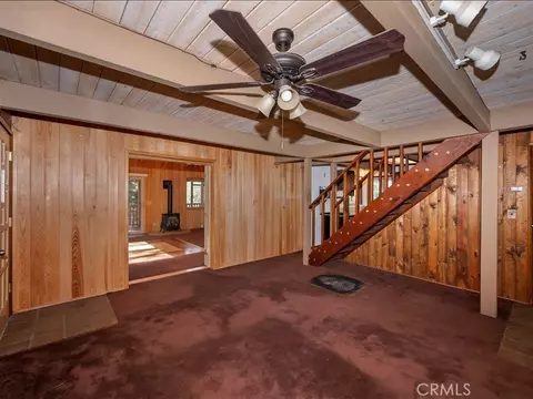 Living - 581 Highland Ln, Sugarloaf, CA 92386 photo 10 of 10