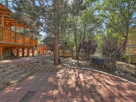 Exterior - 581 Highland Ln, Sugarloaf, CA 92386 photo 8 of 12