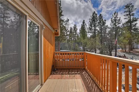 Exterior - 581 Highland Ln, Sugarloaf, CA 92386 photo 3 of 4