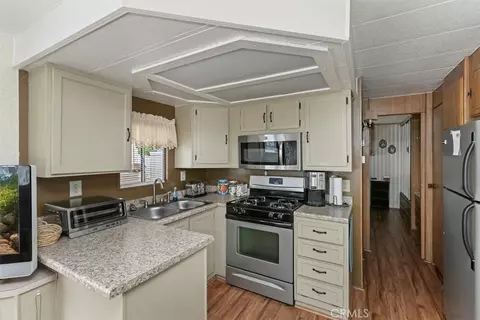 70201 Aurora Rd #225, Desert Hot Springs, CA 92241