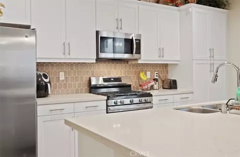 2248 Ridge Ct, Perris, CA 92571