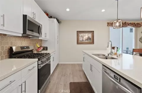 Kitchen - 2248 Ridge Ct, Perris, CA 92571 photo 4 of 6