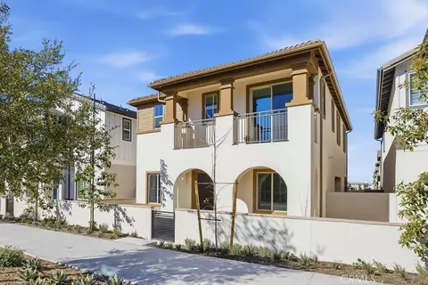 689 Beacon, Irvine, CA 92618