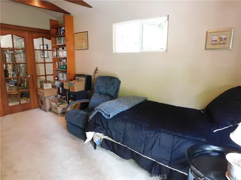 Bedroom - 36976 Sycamore Dr, Mentone, CA 92359 photo 5 of 6