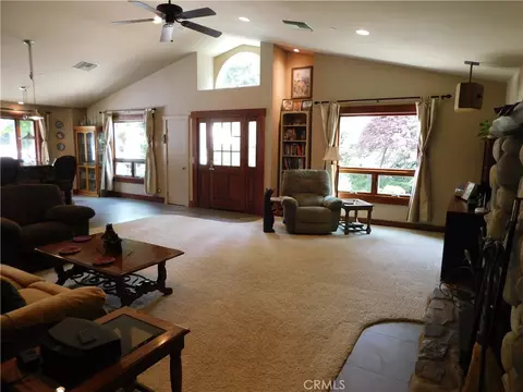 Living - 36976 Sycamore Dr, Mentone, CA 92359 photo 2 of 7